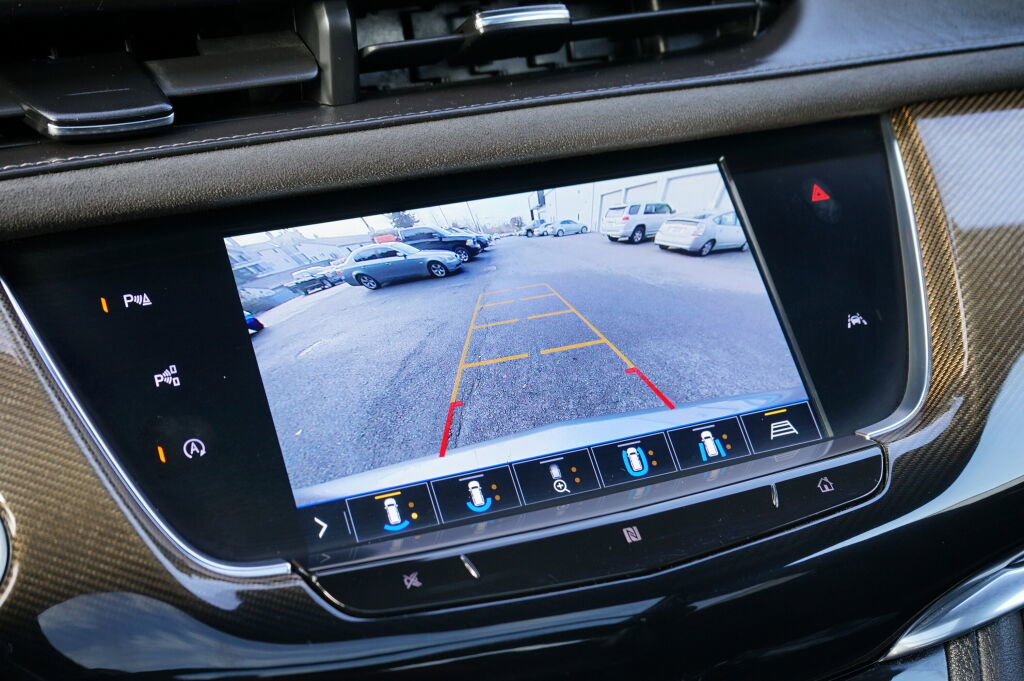 Used 2020 Cadillac XT6 Premium Luxury w/ Platinum Package image 21