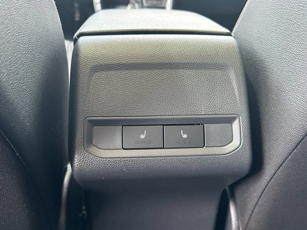 Used 2025 Volkswagen Jetta SEL FWD image 39