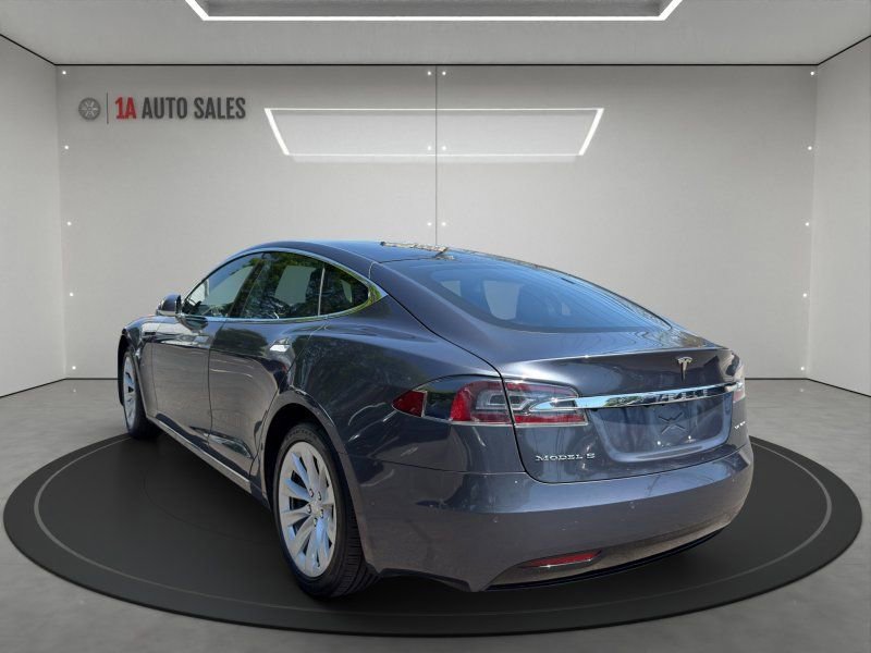 Used 2019 Tesla Model S Long Range AWD/4WD image 3