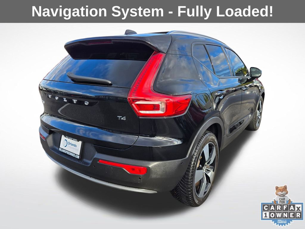 Used 2019 Volvo XC40 T4 Momentum image 9