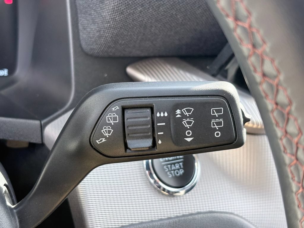 Used 2025 Ford Explorer Active RWD image 17