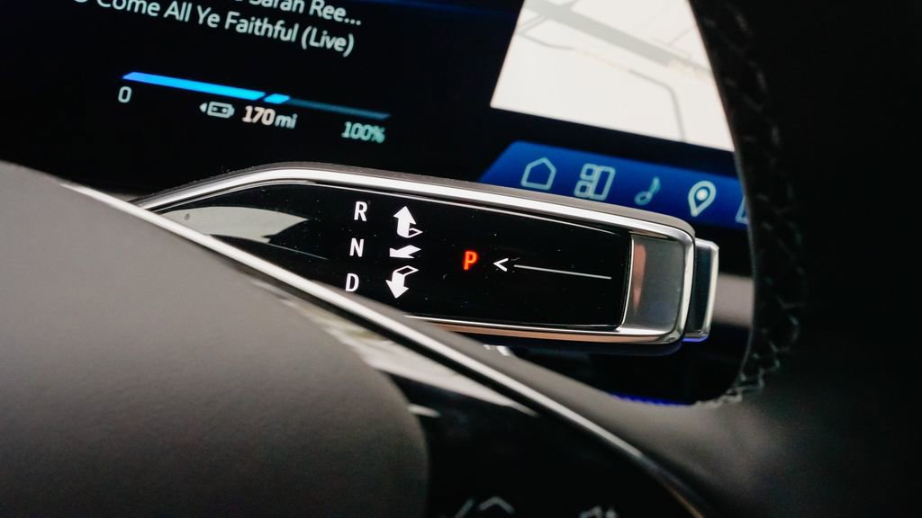 New 2026 Cadillac Optiq Sport 2 image 22