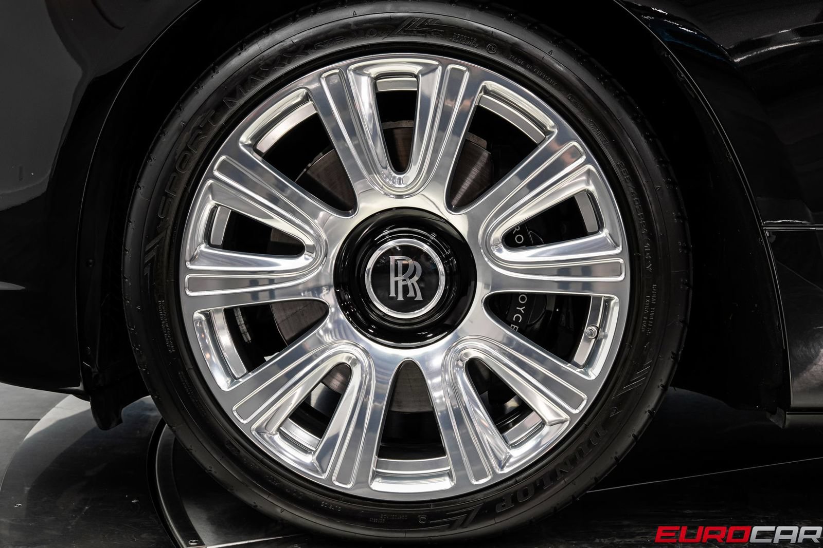 Used 2017 Rolls-Royce Dawn RWD image 22