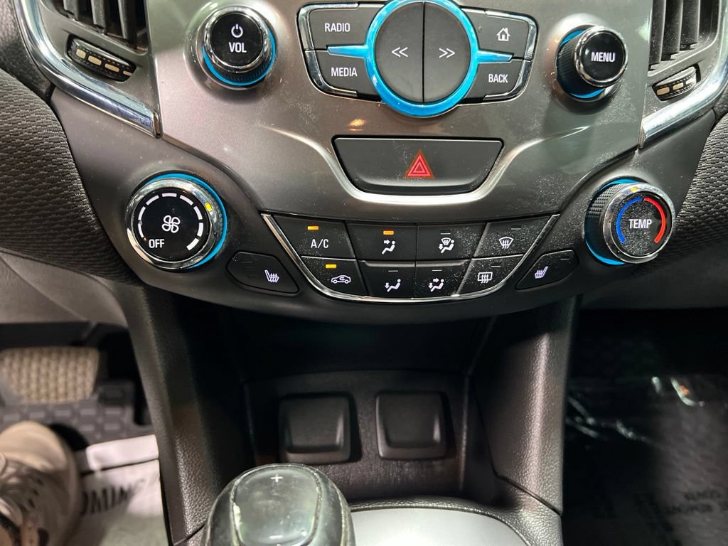 Used 2016 Chevrolet Cruze LT w/ Sun And Sound Package FWD image 26