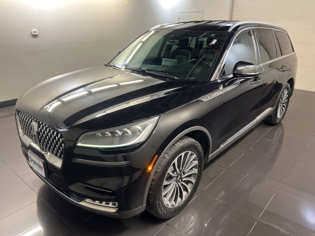 Used 2020 Lincoln Aviator Reserve w/ Elements Package Plus image 3