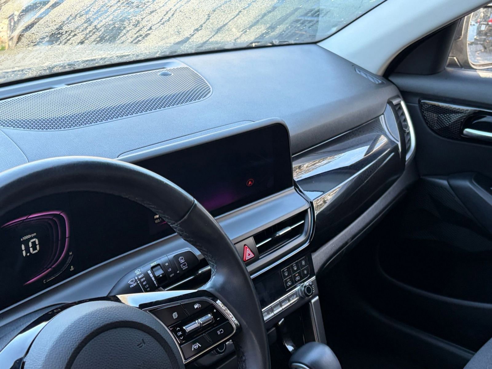 Used 2025 Kia Seltos S image 32