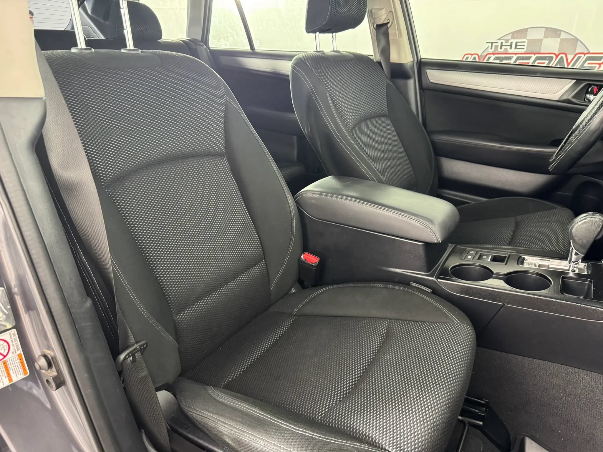 Used 2018 Subaru Outback 2.5i Premium AWD/4WD image 32