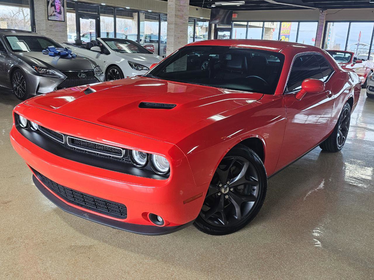 Used 2017 Dodge Challenger SXT Plus image 3