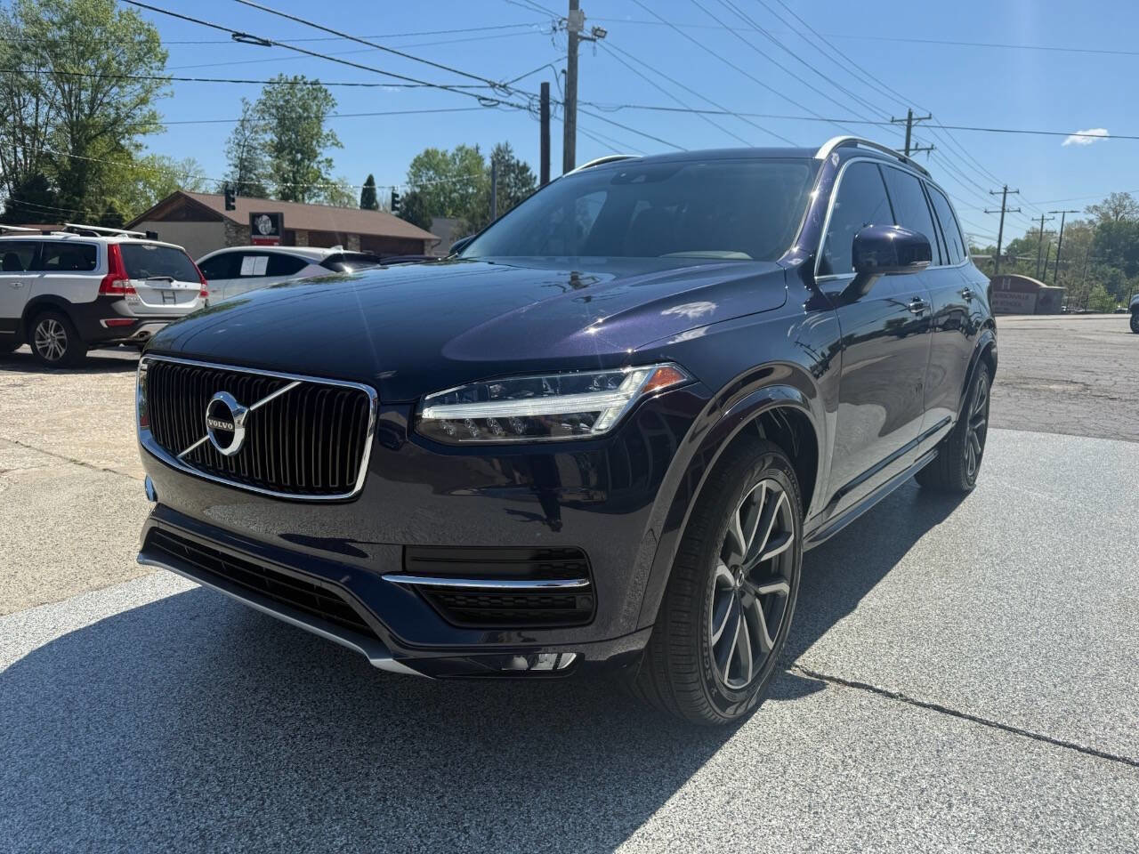 Used 2019 Volvo XC90 T5 Momentum w/ Protection Package Premier FWD image 4