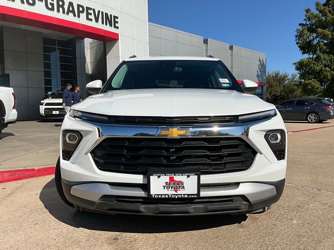 Used 2025 Chevrolet TrailBlazer LT image 4