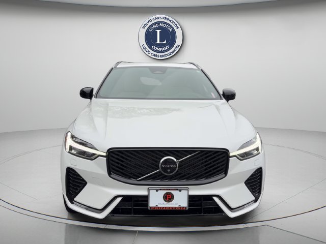 Certified 2026 Volvo XC60 B5 Plus AWD/4WD image 14