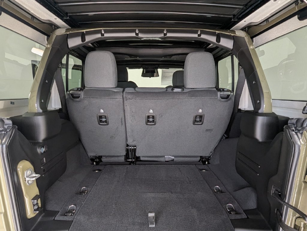 New 2026 Jeep Wrangler Unlimited Sport AWD/4WD image 30