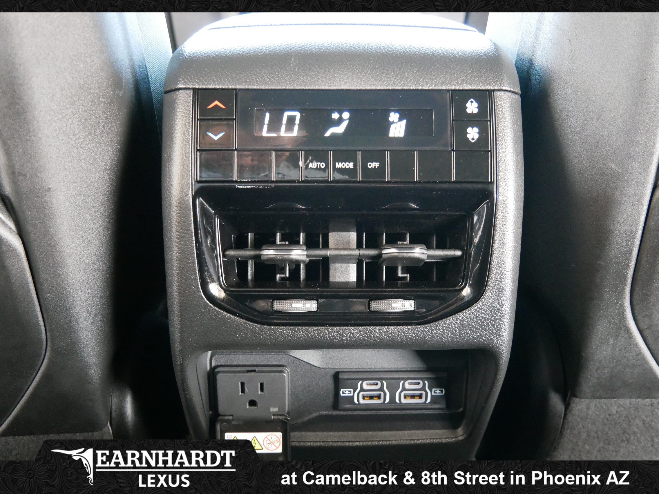 Used 2025 Jeep Grand Cherokee L Laredo RWD image 30