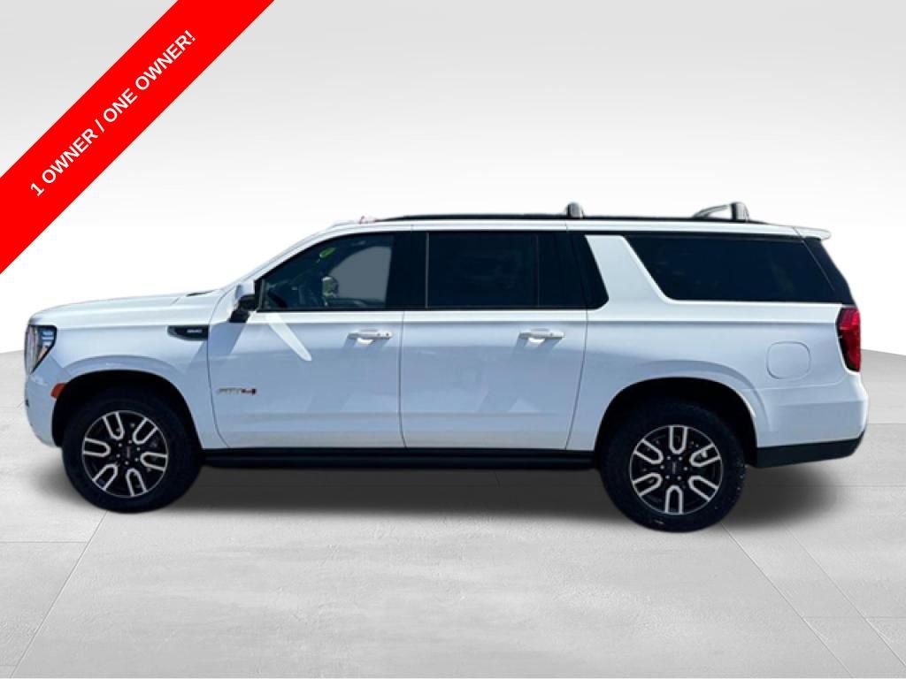 Used 2023 GMC Yukon XL AT4 w/ Technology Package AWD/4WD image 2