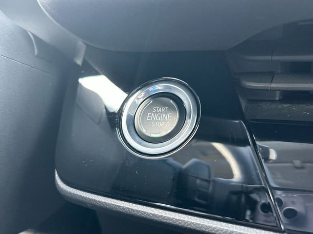Used 2025 Buick Envision Sport Touring image 17