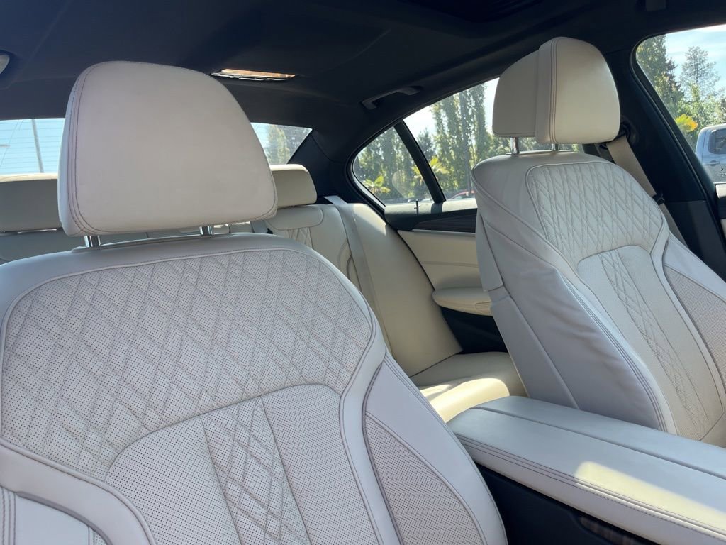 Used 2018 BMW 540i xDrive AWD/4WD image 21