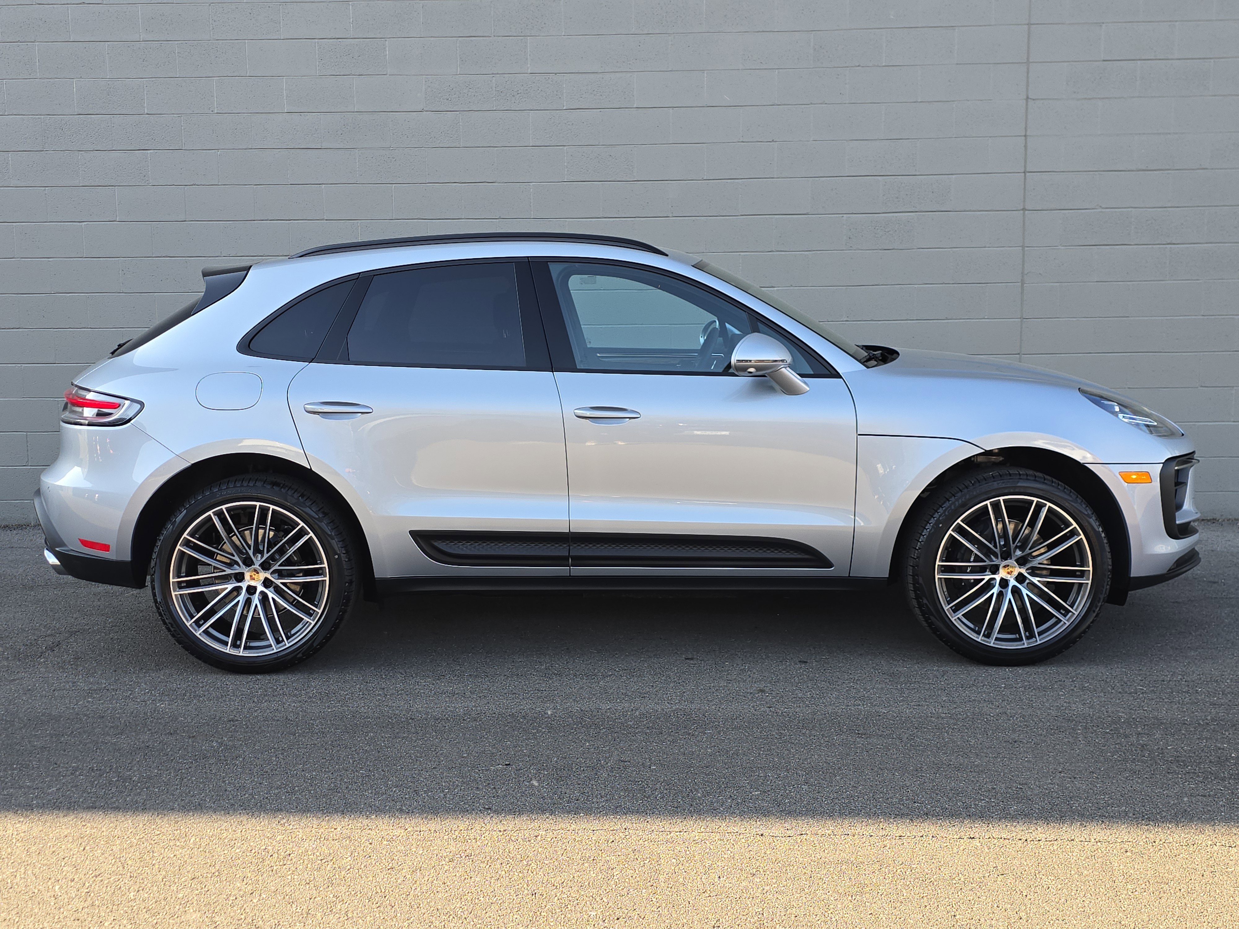New 2026 Porsche Macan image 10