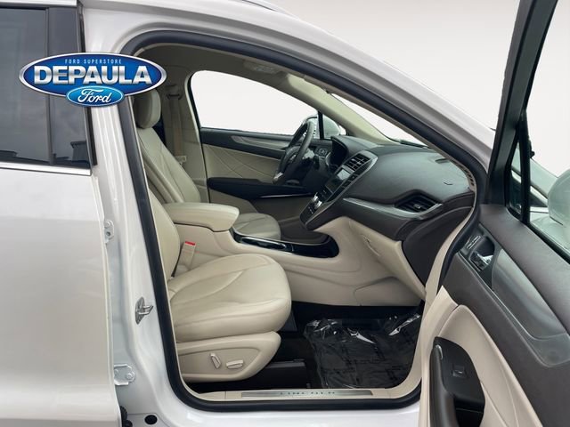 Used 2019 Lincoln MKC Premiere image 19