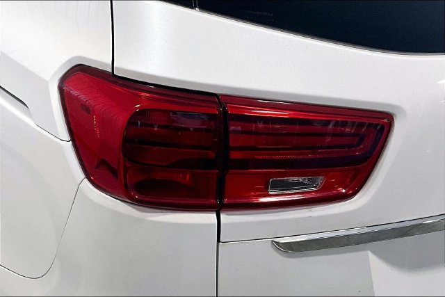 Used 2019 Kia Sedona EX FWD image 23