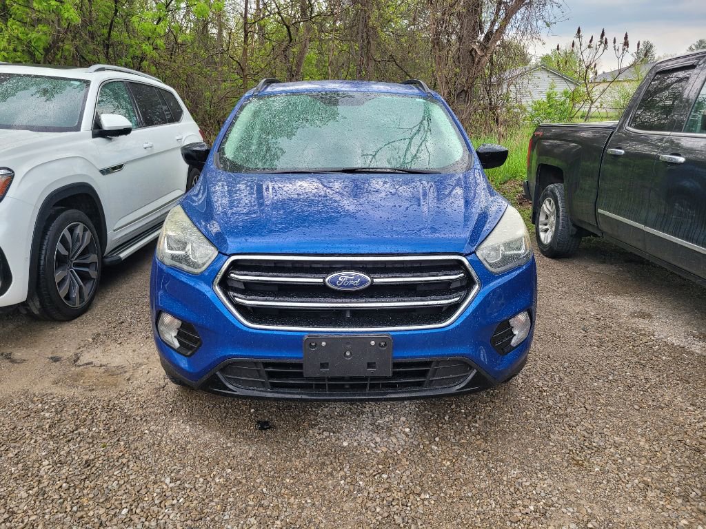 Used 2018 Ford Escape SE w/ SE SYNC Package FWD image 2