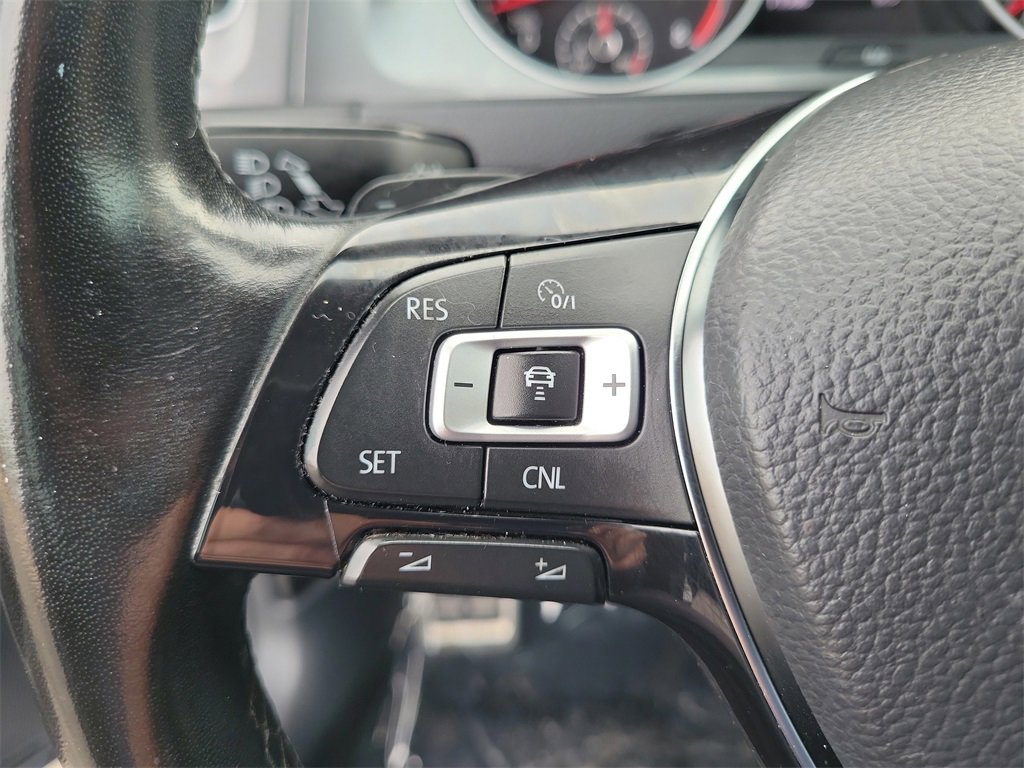 Used 2017 Volkswagen Golf Alltrack SE image 5