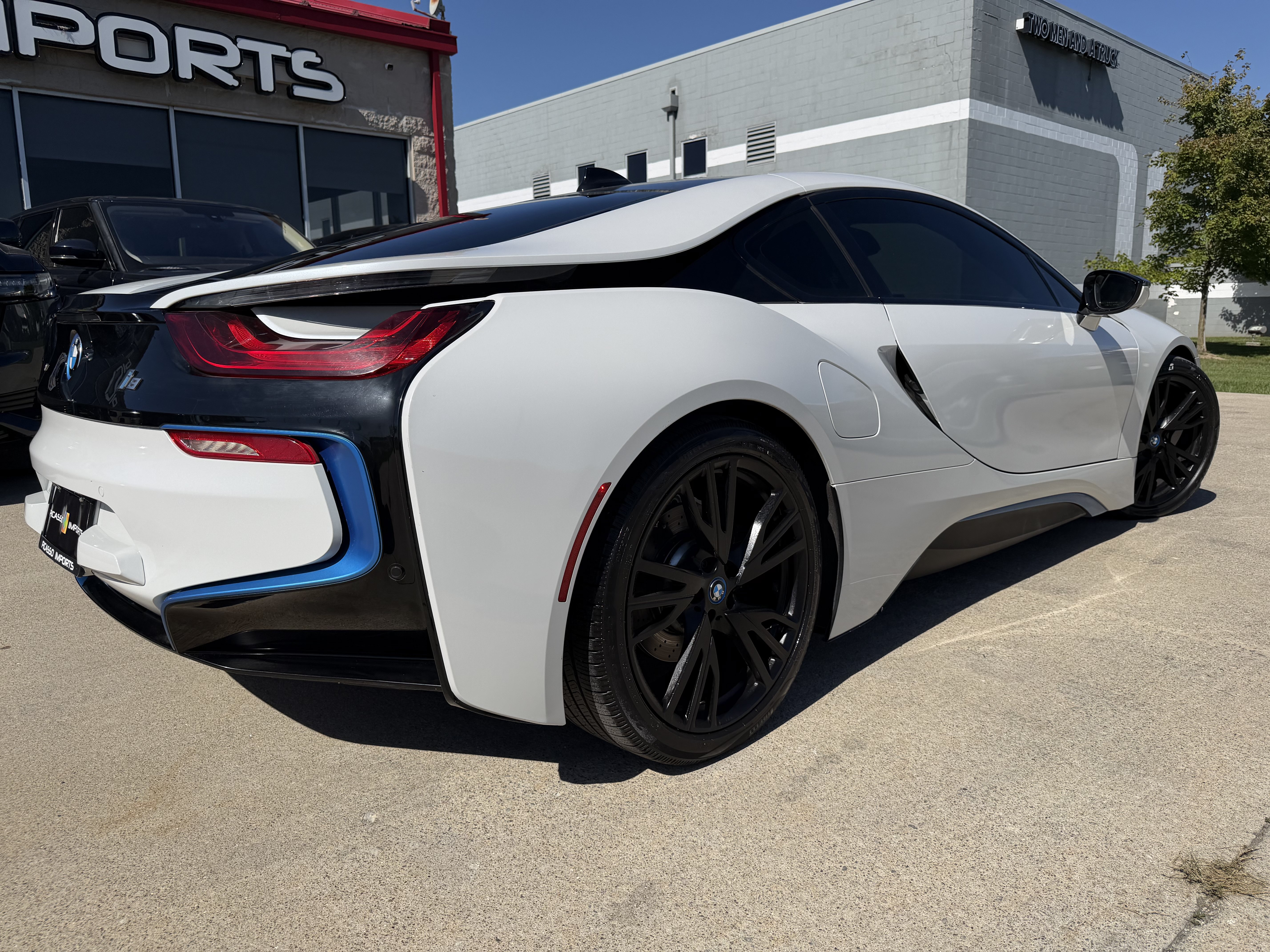Used 2015 BMW i8 AWD/4WD image 8