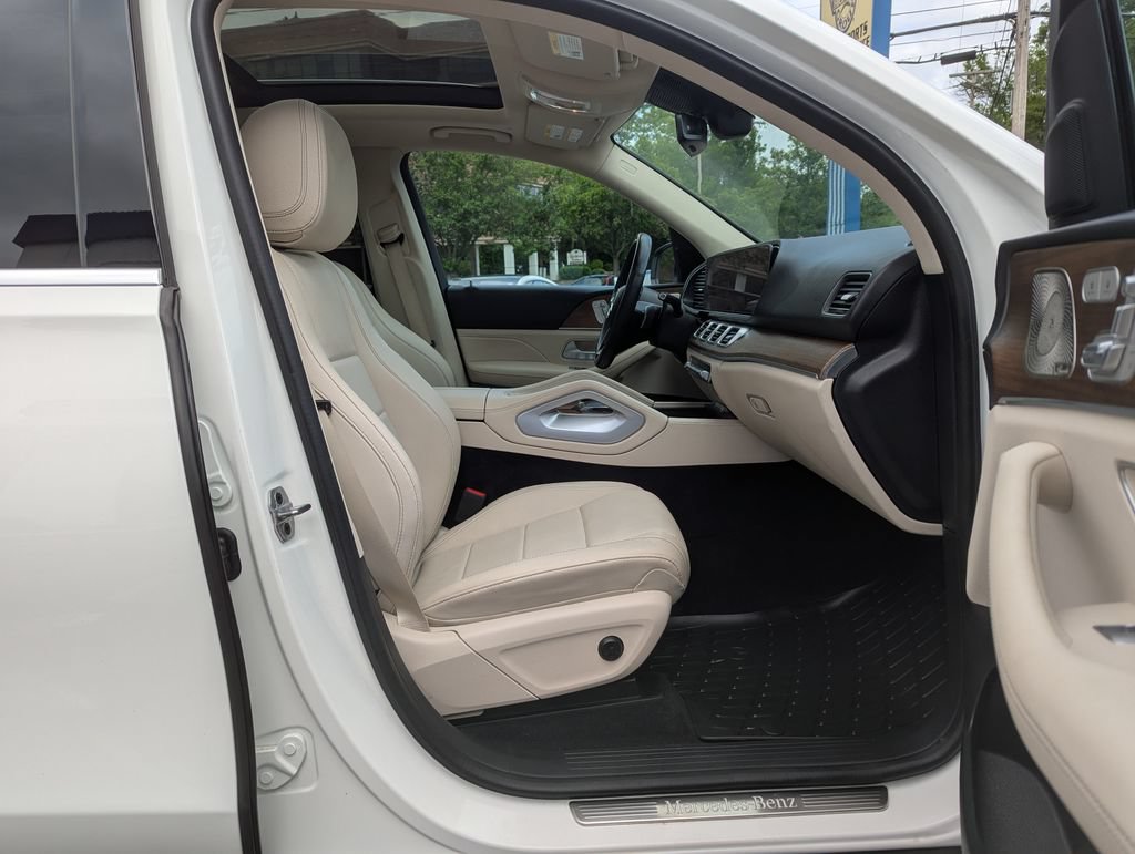 Used 2024 Mercedes-Benz GLE 450 4MATIC image 33