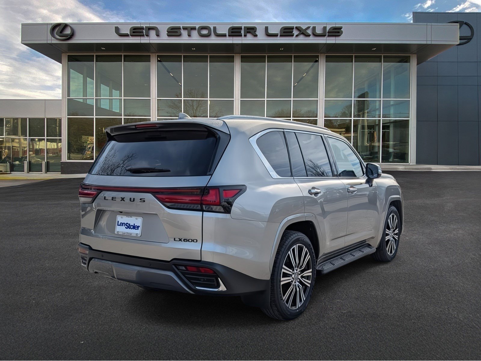 New 2026 Lexus LX 600 4WD w/ Luxury Package image 2