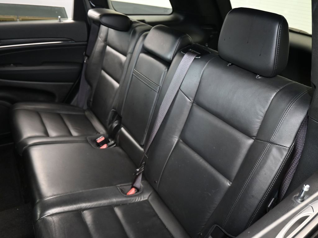 Used 2021 Jeep Grand Cherokee Limited image 35