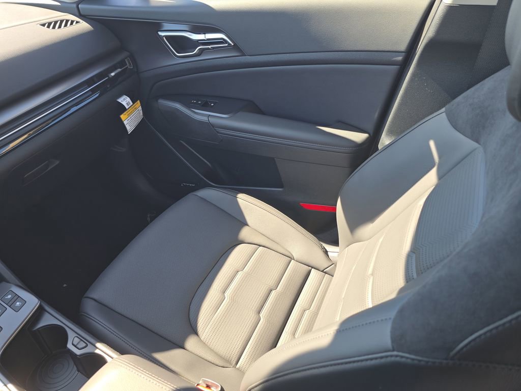 New 2026 Kia Sportage SX image 16
