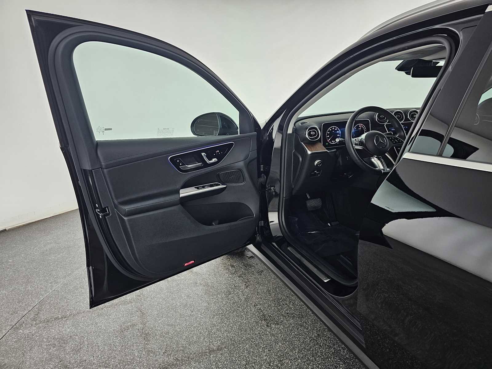 Certified 2025 Mercedes-Benz GLC 350e 4MATIC image 20