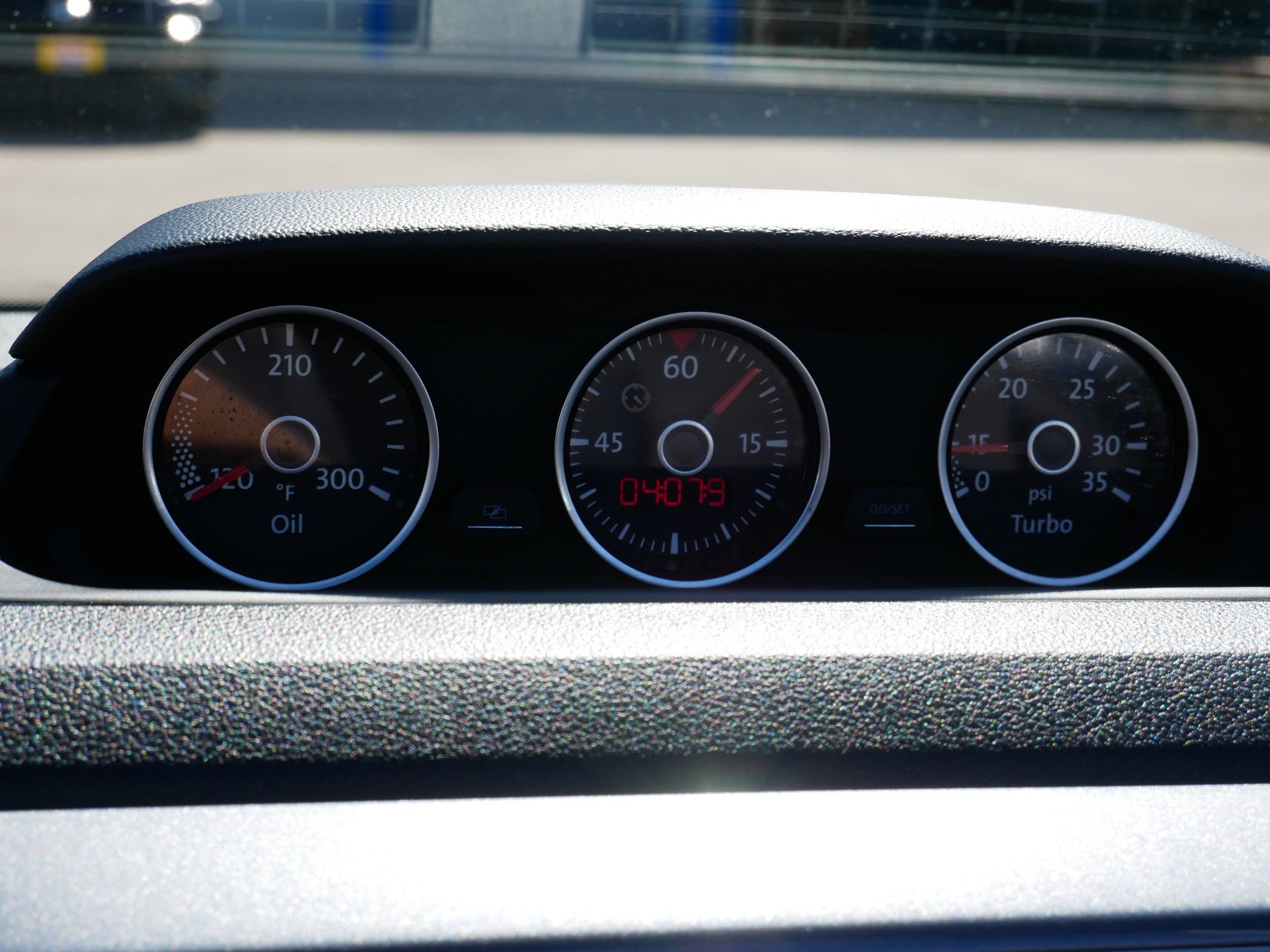 Used 2013 Volkswagen Beetle TDI image 29