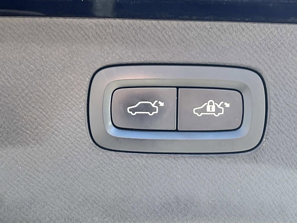 Used 2019 Volvo XC90 T6 Inscription w/ Protection Package Premier image 13