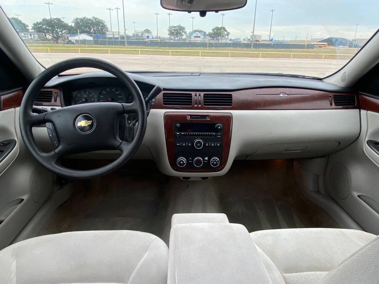 Used 2006 Chevrolet Impala LS FWD image 9