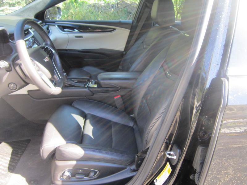 Used 2016 Cadillac XTS Platinum AWD/4WD image 6