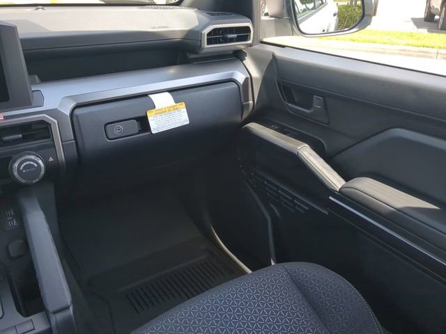 New 2026 Toyota 4Runner SR5 AWD/4WD image 17