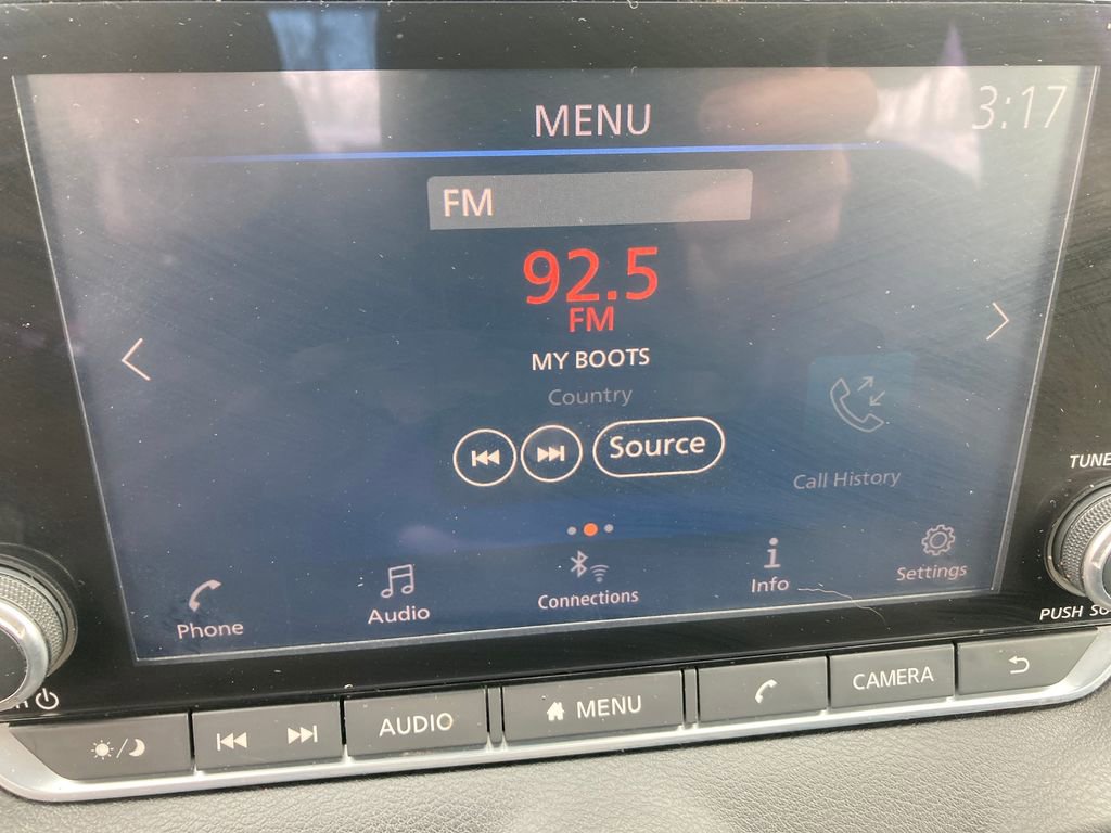 Used 2020 Nissan Sentra SV FWD image 23