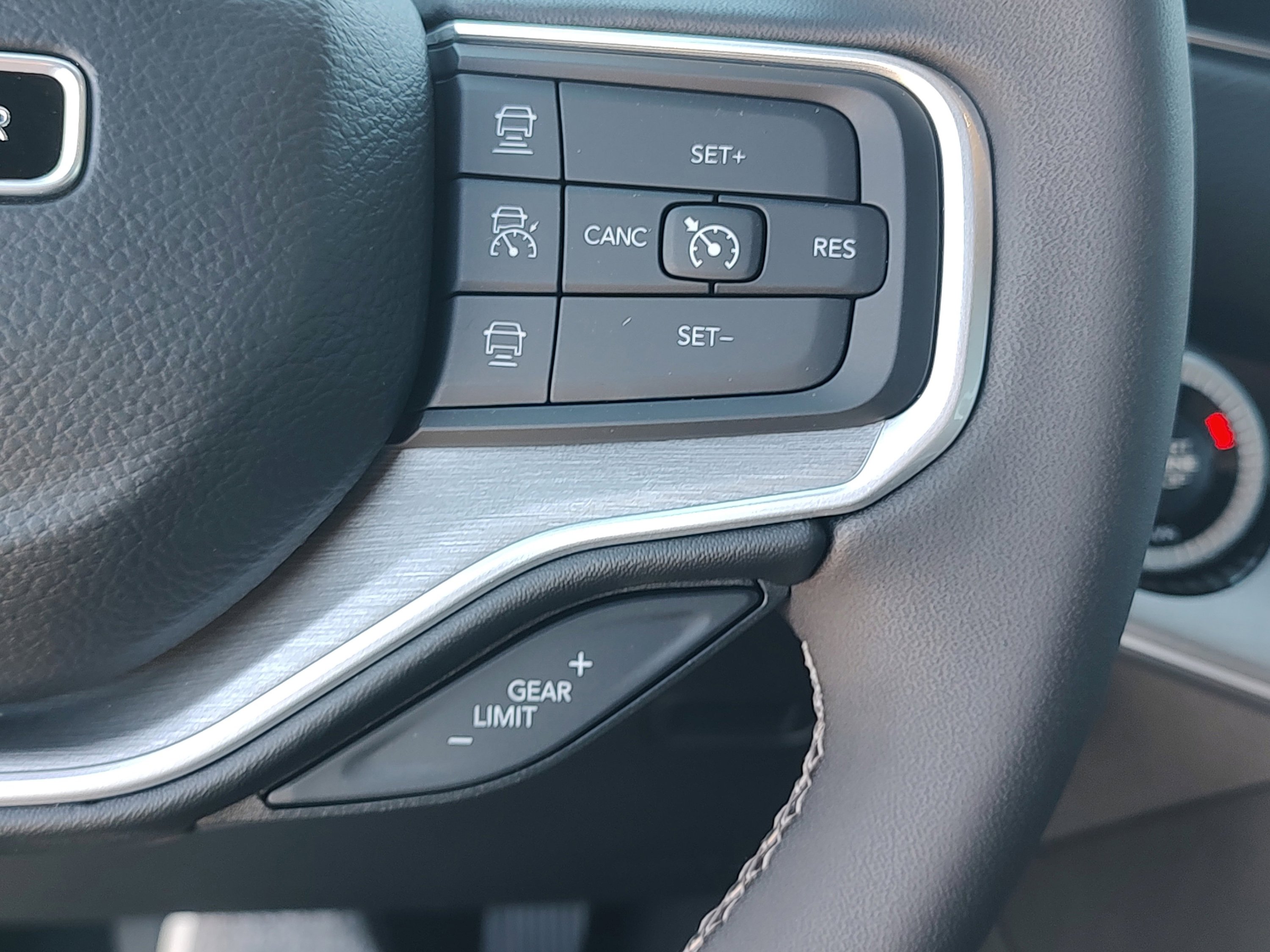 New 2025 Jeep Wagoneer 4WD image 21