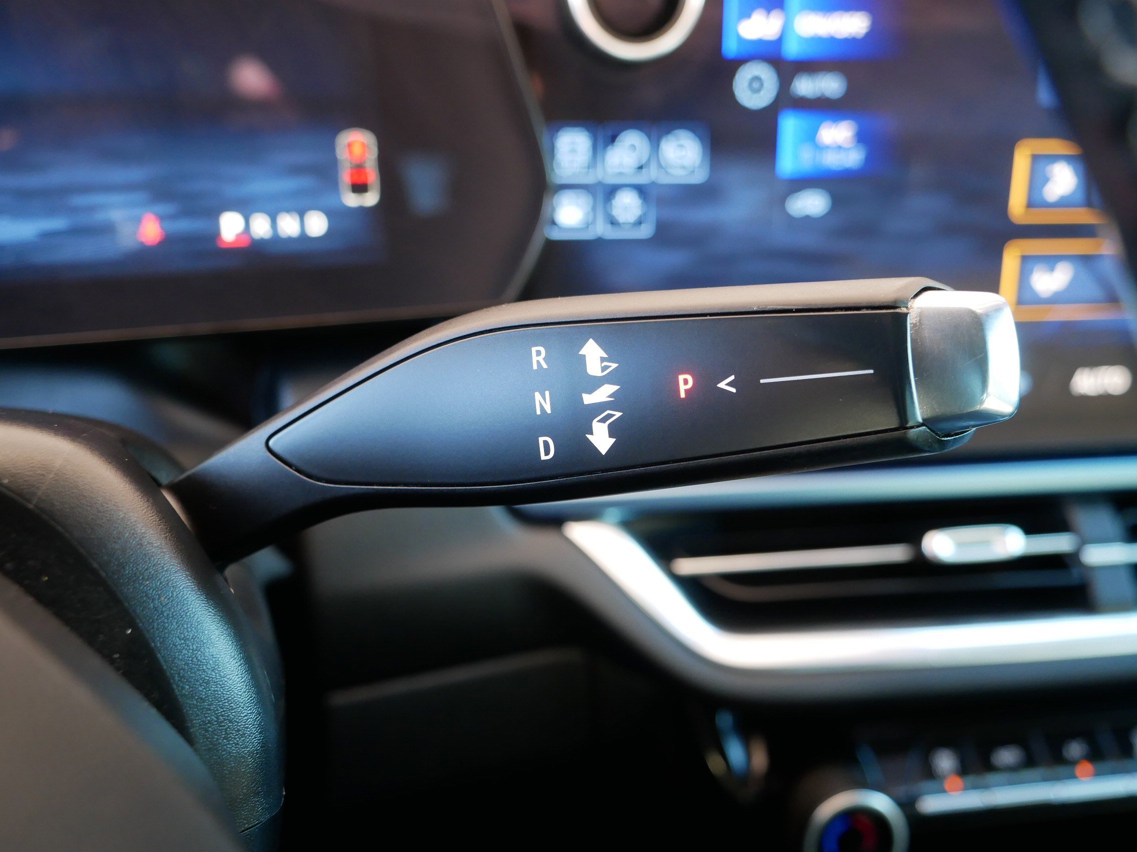 Used 2024 Chevrolet Equinox EV LT image 24