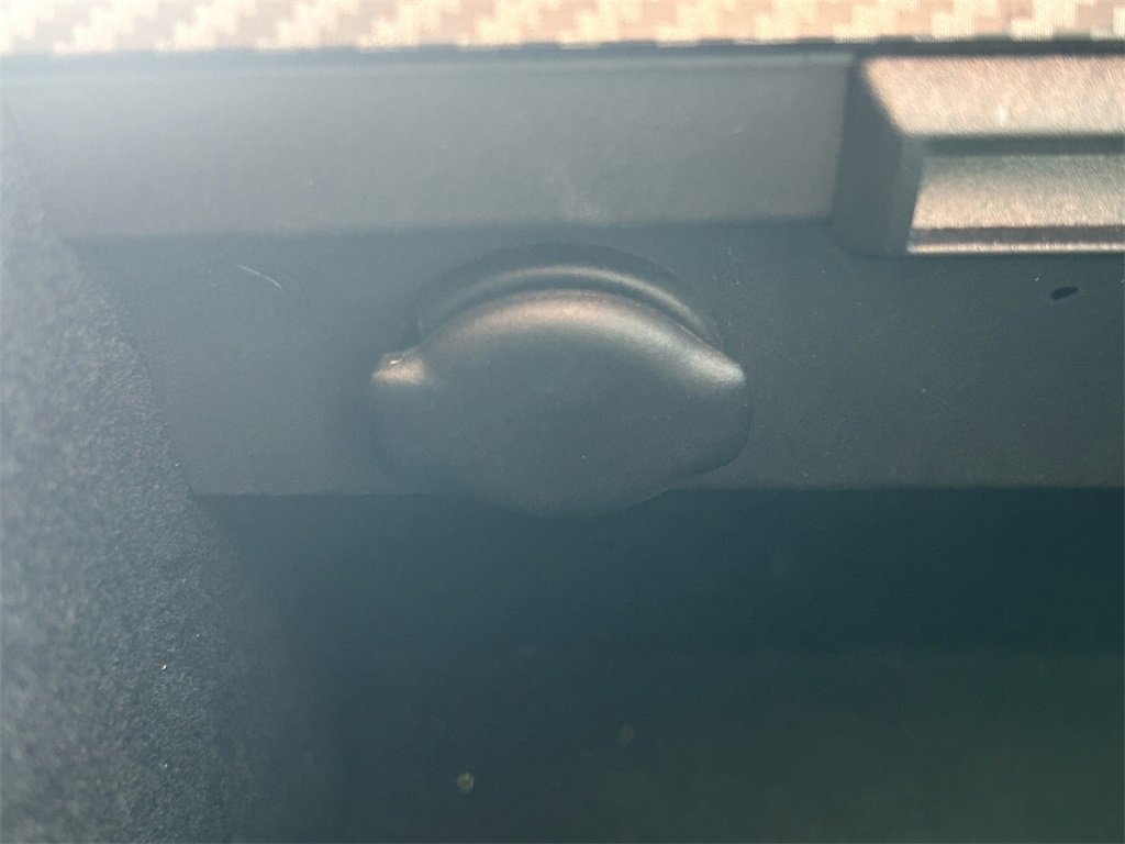 Used 2020 Tesla Model Y Long Range image 24