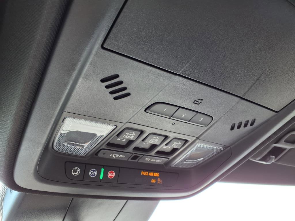 New 2025 Cadillac XT4 Premium Luxury image 22