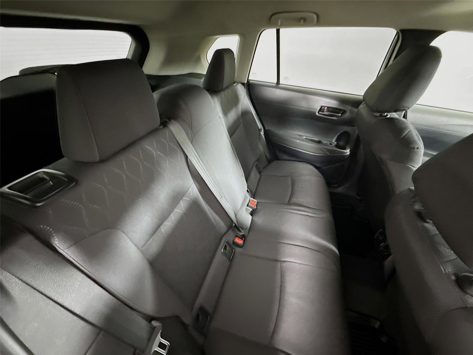 Used 2024 Toyota Corolla Cross LE image 25