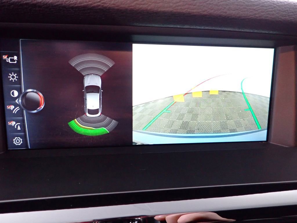 Used 2018 BMW X4 M40i image 3