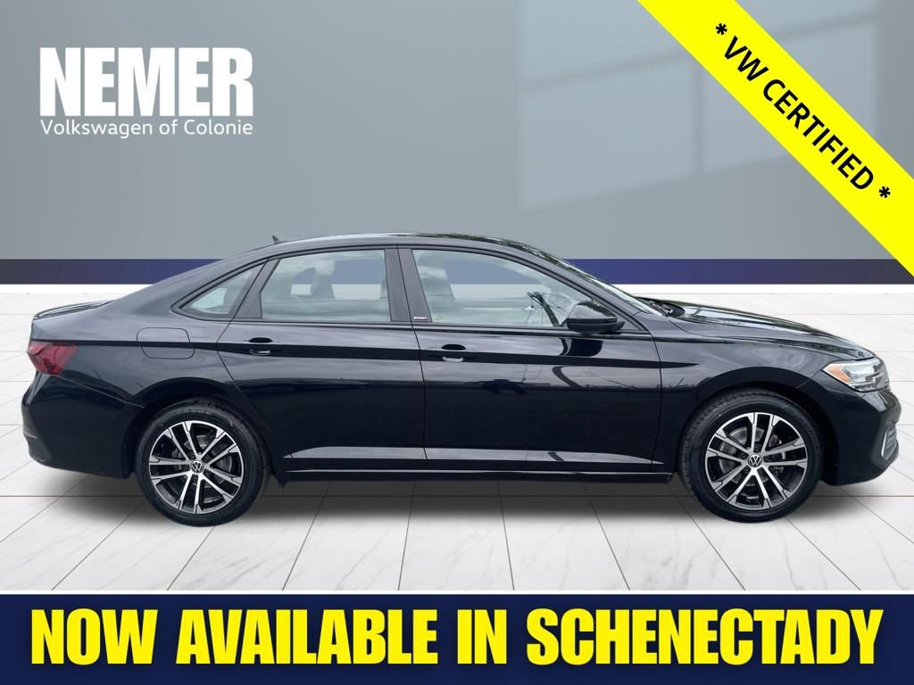 Used 2023 Volkswagen Jetta Sport FWD image 7