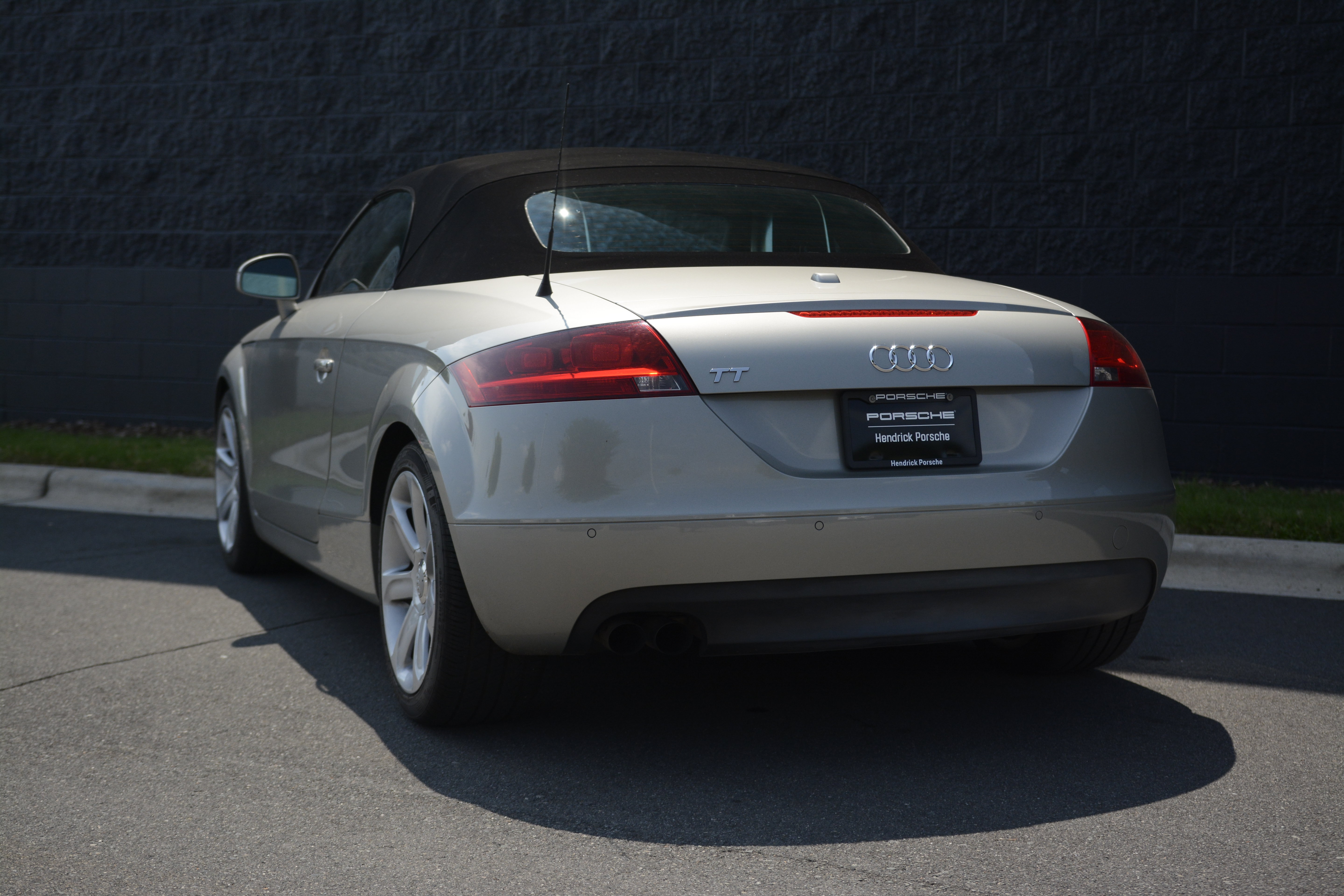 Used 2008 Audi TT 2.0T FWD image 3