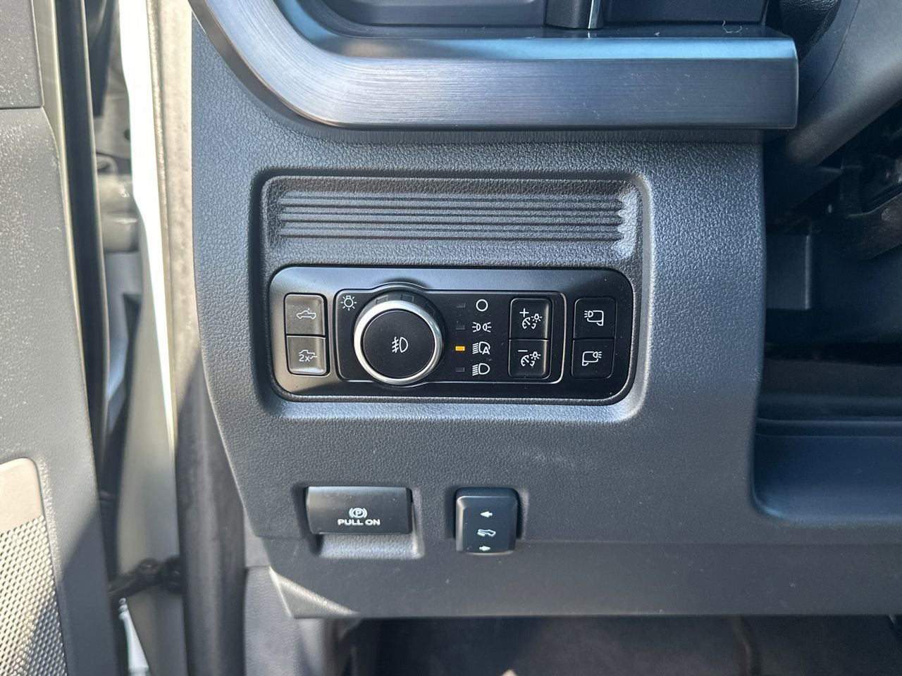 Used 2025 Ford F350 Lariat w/ Lariat Ultimate Package image 34