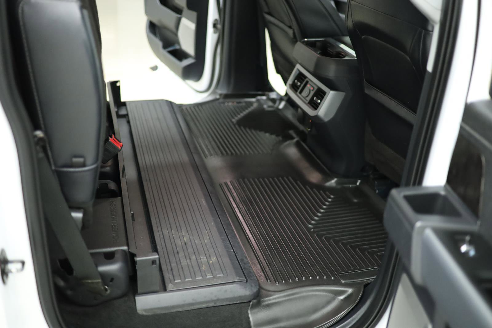 Used 2023 Ford F350 Lariat image 54