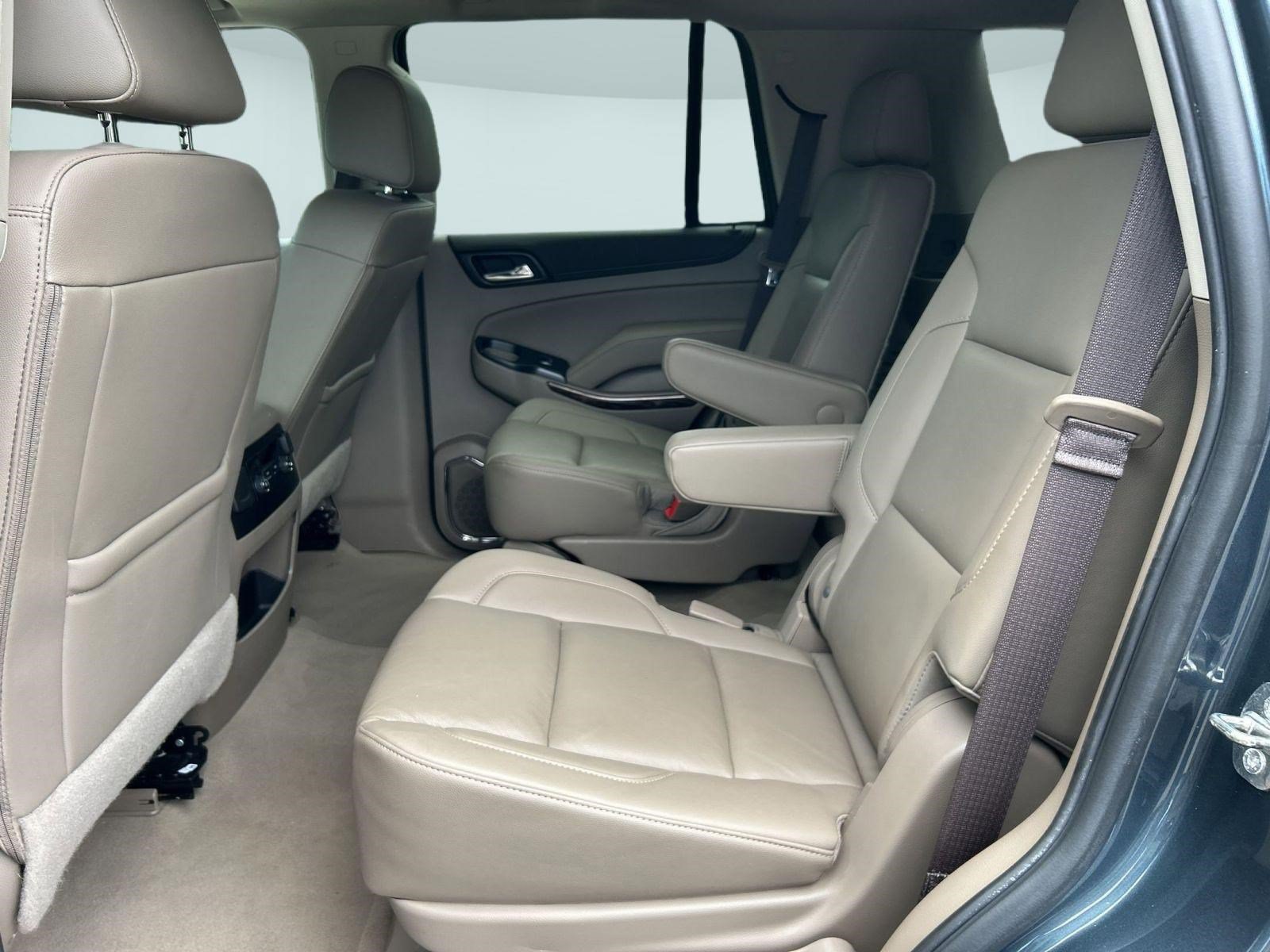 Used 2019 GMC Yukon SLT AWD/4WD image 15