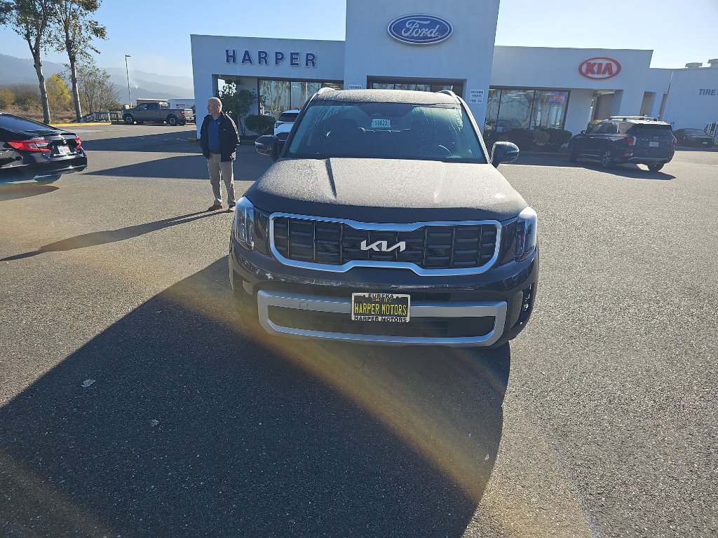 New 2025 Kia Telluride S image 8