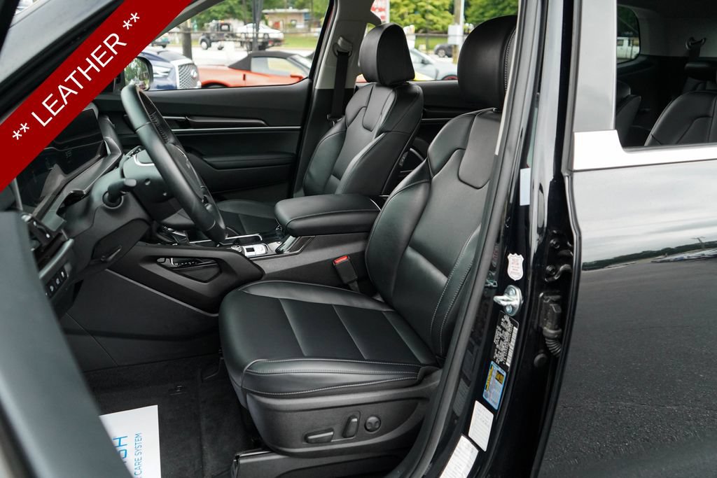 Used 2025 Kia Telluride S FWD image 6